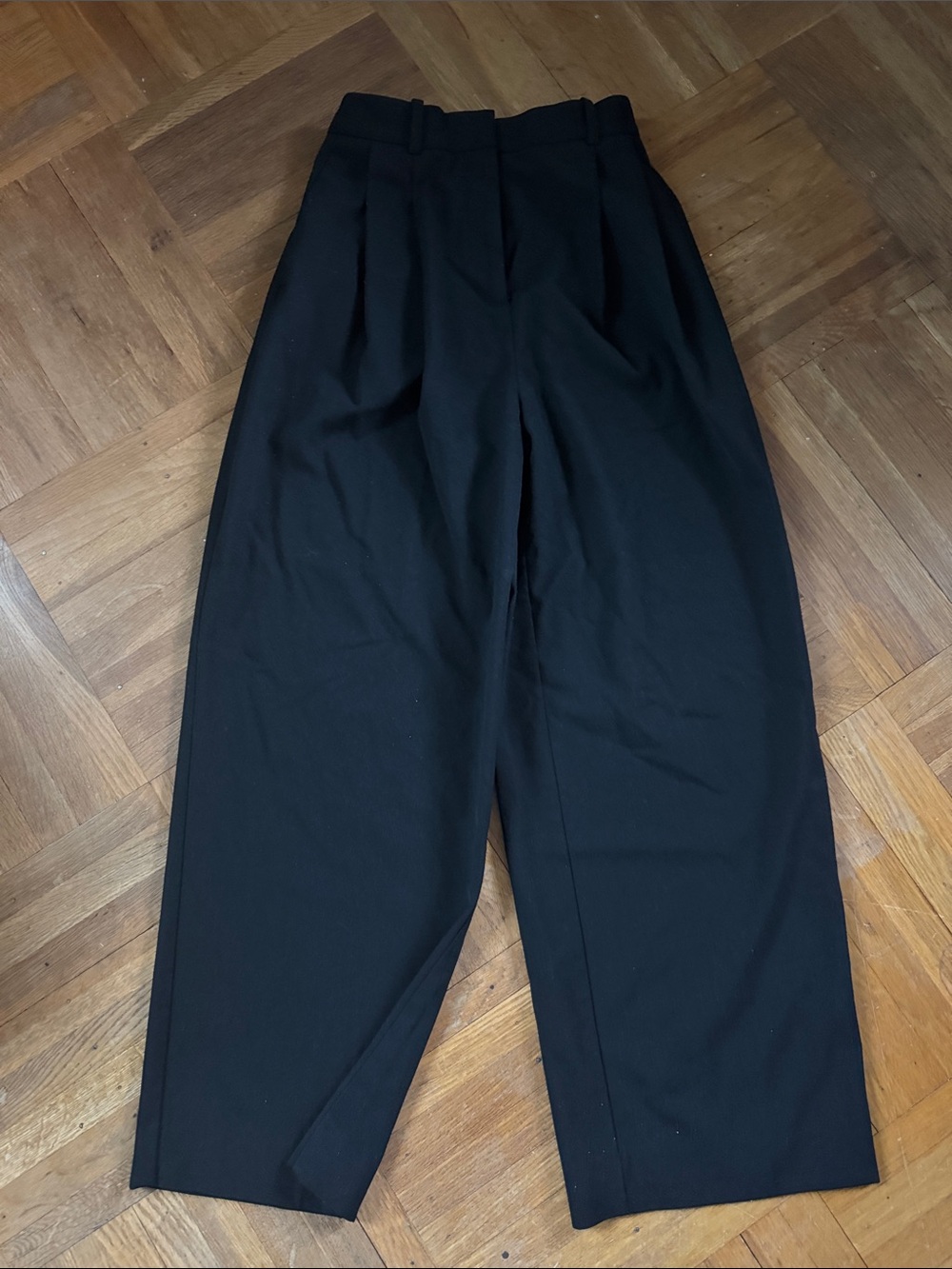 Cos tailored wool pants size 4